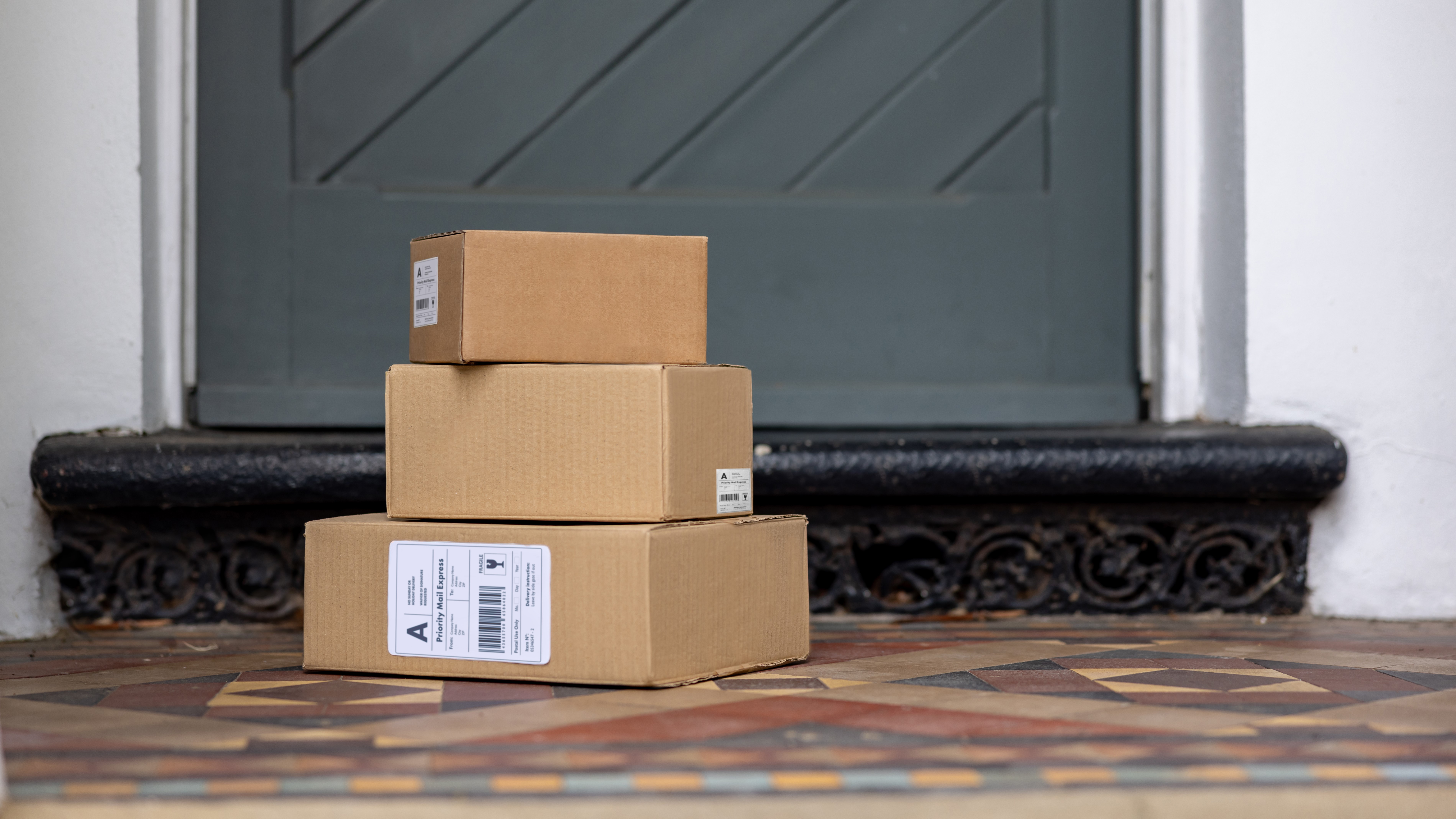 Taxpayers to save millions as Customs axes cheap package subsidy 