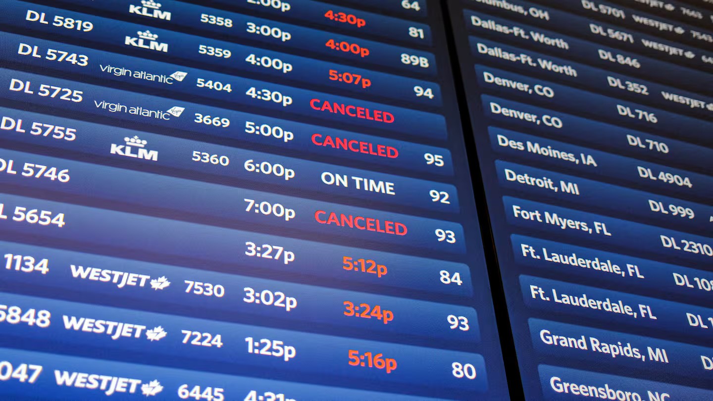Thousands of US flights cancelled as Trump threatens air traffic controllers