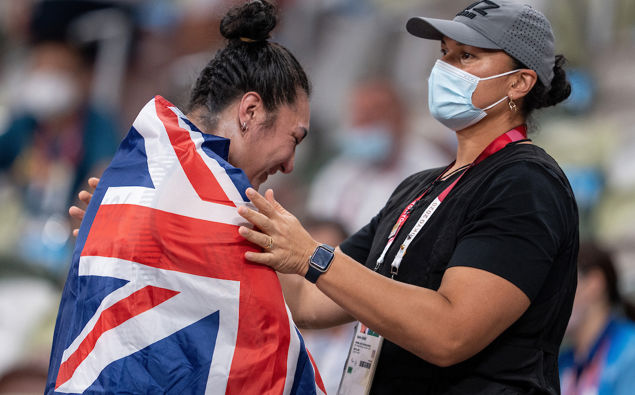 I couldn't do this without her': Lisa Adams' tribute to Dame Valerie