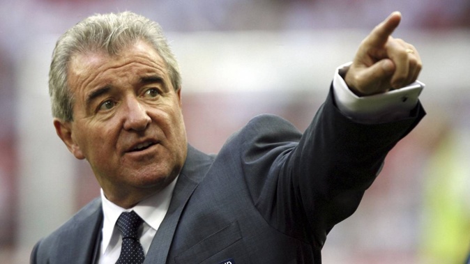 Assistant manager Terry Venables points before England's international friendly football match against Brazil at Wembley Stadium, London in 2007. Photo / AP