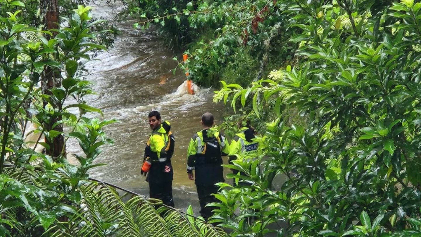 Search continues for driver swept away trying to cross Mahurangi River