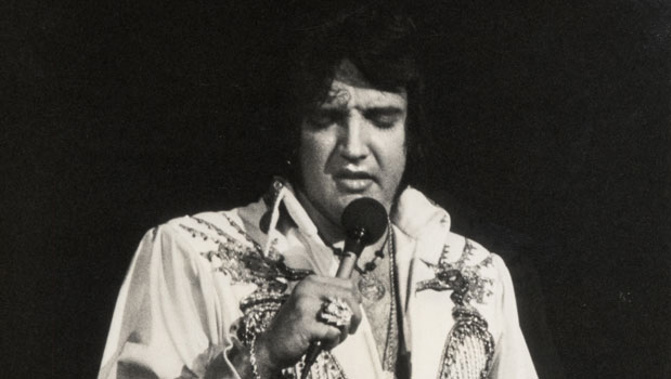 Several hundred fans have braved freezing cold to join Elvis Presley's family in Memphis, Tennessee on what would have been the King of Rock 'n' Roll's 80th birthday (Photo: Getty Images)