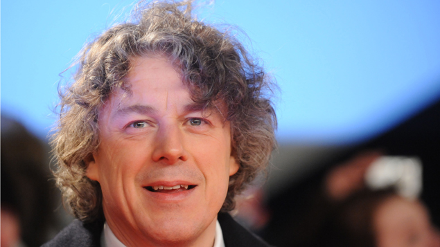 Alan Davies talks to Nick Mills on touring New Zealand