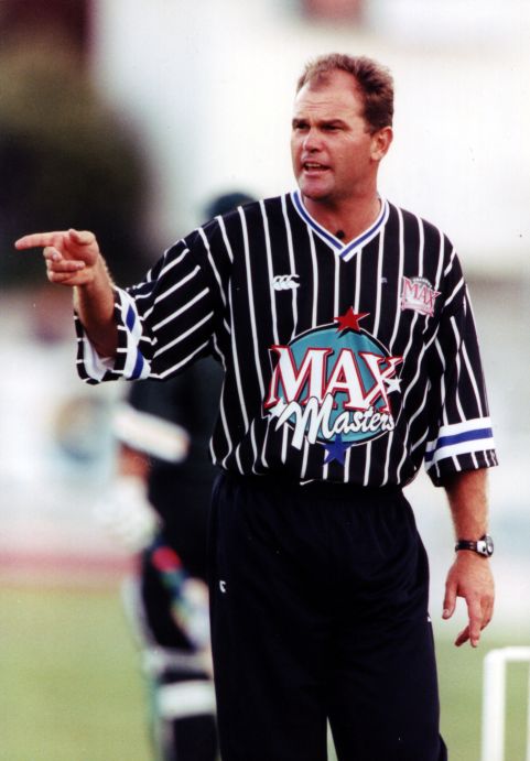 Crowe was a pioneer of Cricket Max, a forerunner to T20 cricket. 