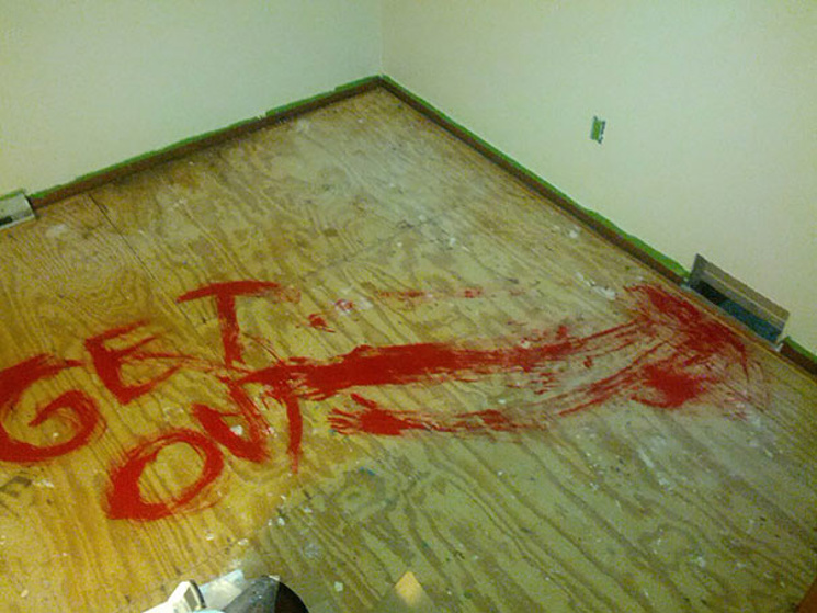This little artwork under the carpet could scare a few (imgur)