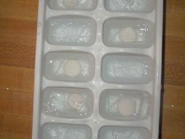 Mentos in ice cubes for those fizzy-loving friends of yours maybe?