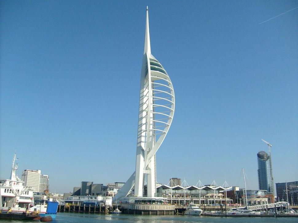Spinnaker Tower in Portsmouth, England (Photo: wikimedia.org)