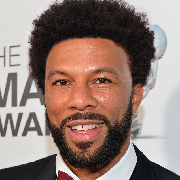 ...rocks these locks with ease.