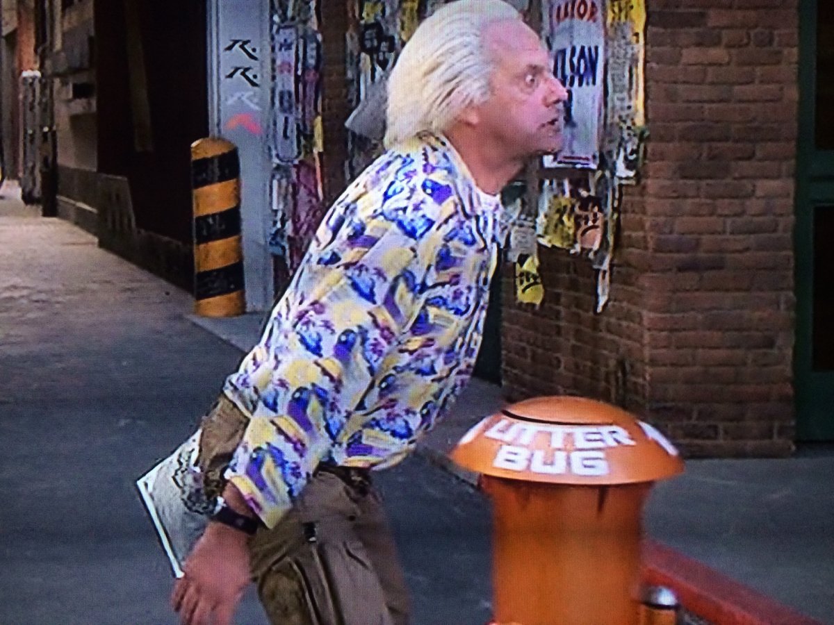 Mobile rubbish bins don't exist, but we wish they did