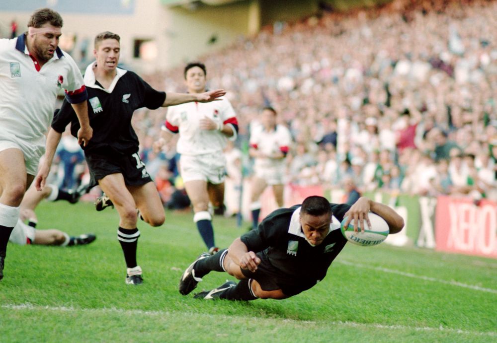 His efforts in the Sevens game eventually saw him named in the 1995 Rugby World Cup squad, leading up to this famous try against England.