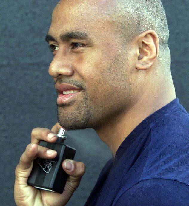 The All Blacks might've been knocked out at the semi-final stage of the World Cup, but Lomu's popularity continued to soar.