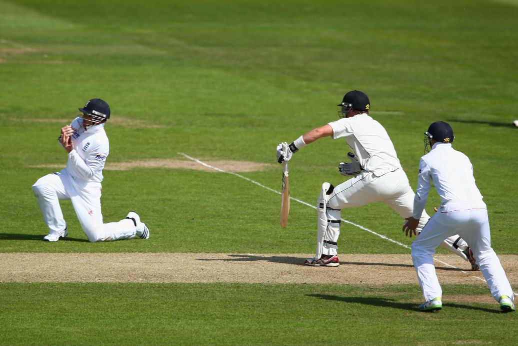 New Zealand's response was again poor, folding for 174. 