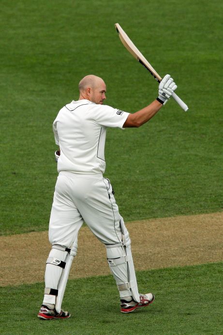 At Eden Park, Peter Fulton scored the first of two centuries in the match in the first innings, with New Zealand setting a demanding 443. 