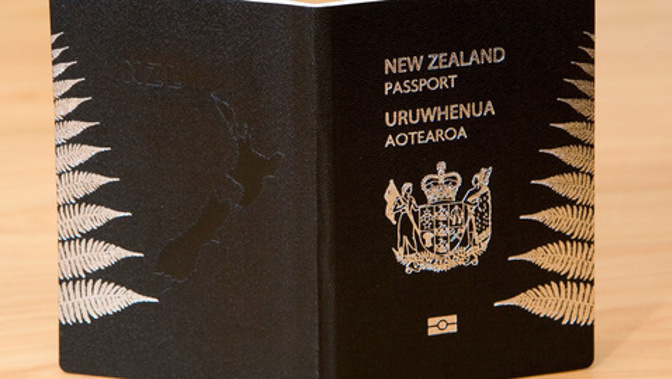 Peter Dunne has announced 10 year passports will be reintroduced. (NZ Herald)