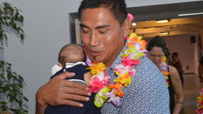 Jerry Collins and baby Ayla (NZ Herald - Zebulon Noguera)