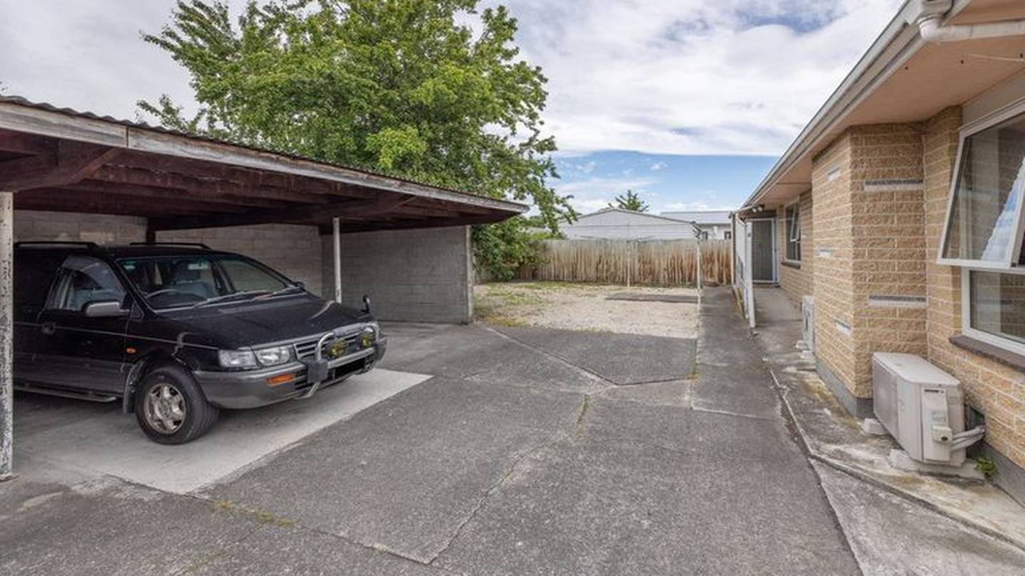 The block of units at 158 Stanmore Rd, Christchurch. Photo / Supplied