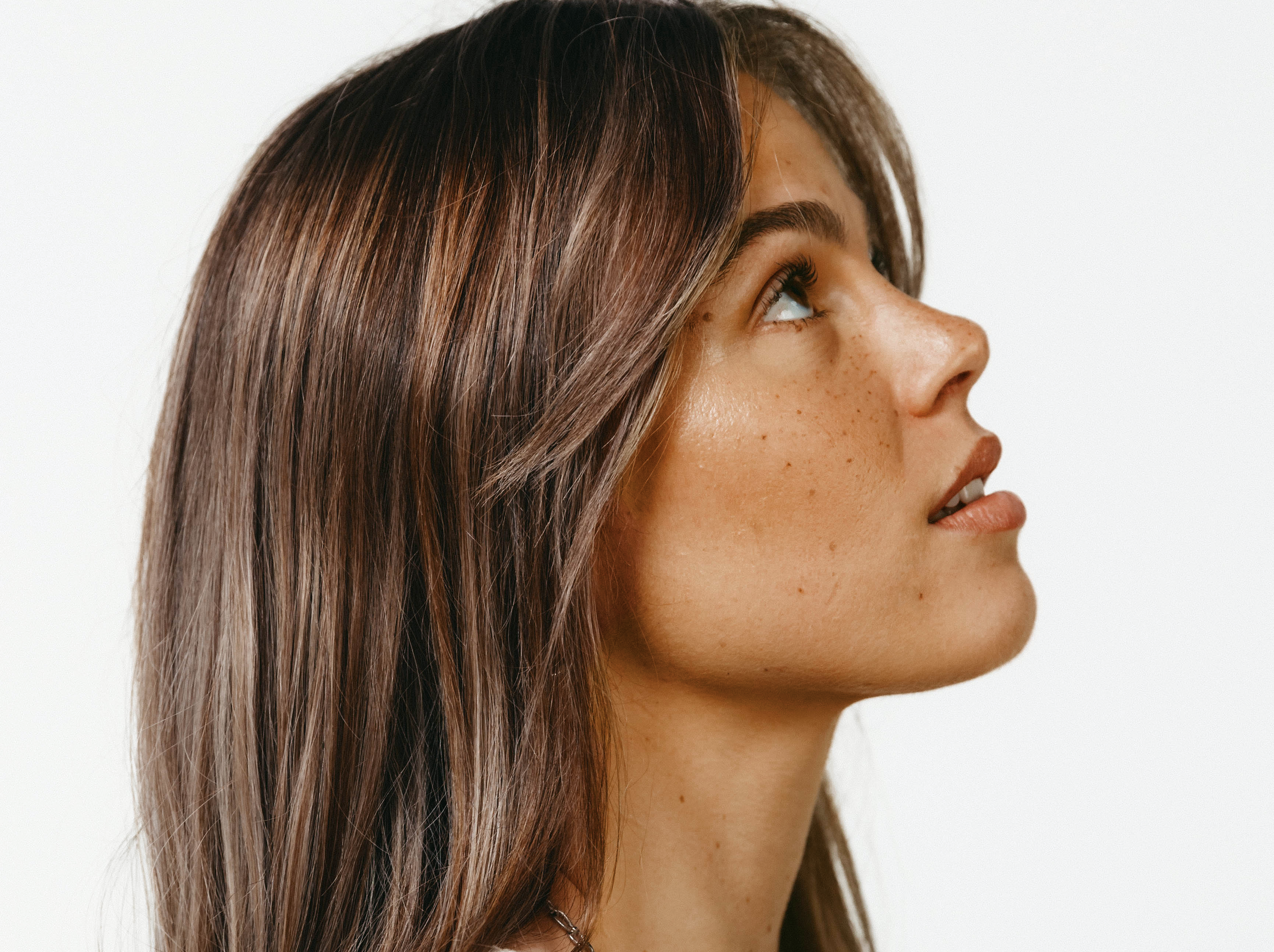 Cassie Henderson: Kiwi singer-songwriter speaks ahead of Synthony festival appearance