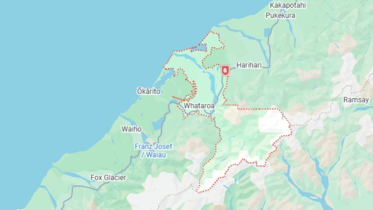 Unexplained: Police officer finds body near vehicle north of Franz Josef