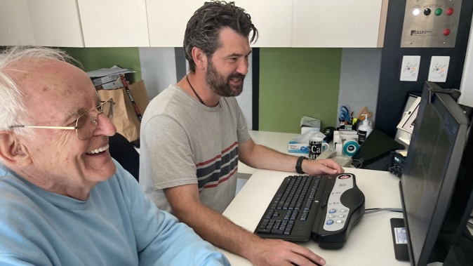 Emeritus Professor Graeme Bydder with Mātai charge technologist Paul Condron seeing UHC MRI in action for the first time. Photo / Mātai Medical Research Institute