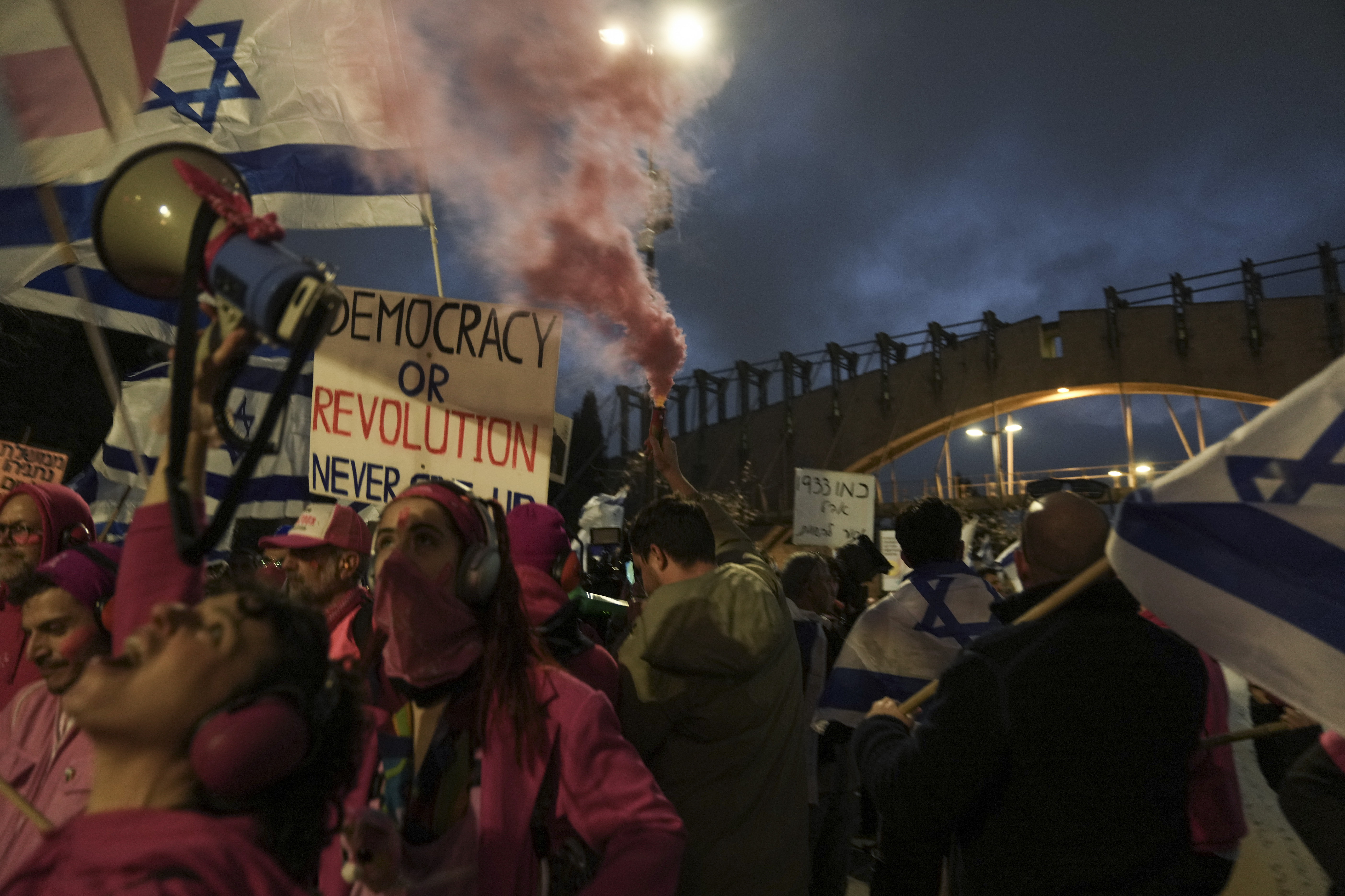 Israelis protest against plans by Prime Minister Benjamin Netanyahu's new government to overhaul the judicial system, near the Knesset, Israel's parliament in Jerusalem, Monday, Feb. 20, 2023.  Photo / AP