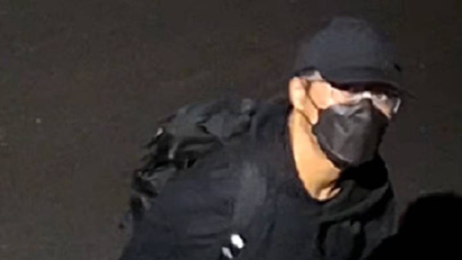 Police are seeking the public’s assistance to identify this man. Photo / NZ Police