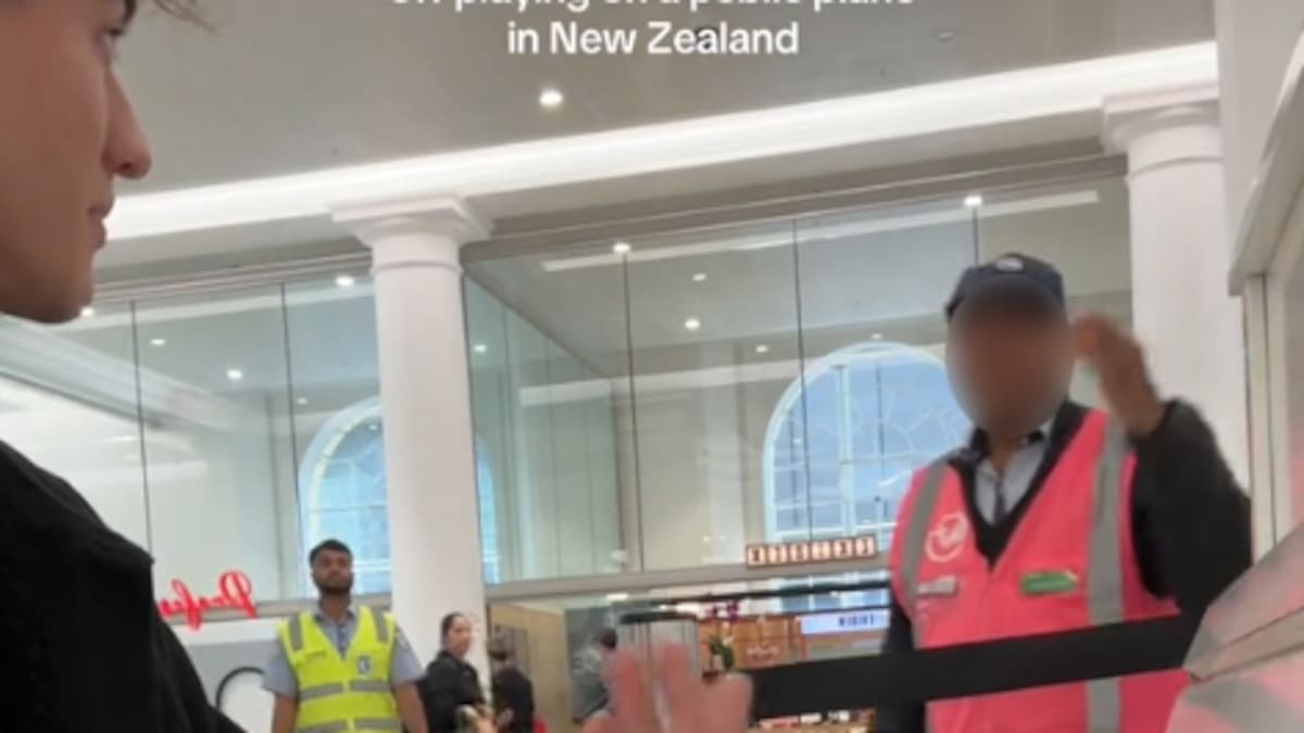 An Auckland Transport worker told Christie to stop playing. Photo / @jonchristie