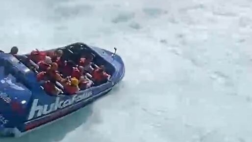 Kayaker in dramatic near-miss with jetboat on Waikato River