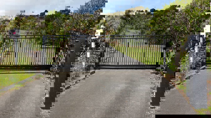 The exclusive gated community on Lawson Drive, Tūtūkākā where neighbours got into a dispute. Photo / Tania Whyte