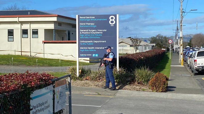 Armed police are at Hawke's Bay Hospital. Photo / Jack Riddell