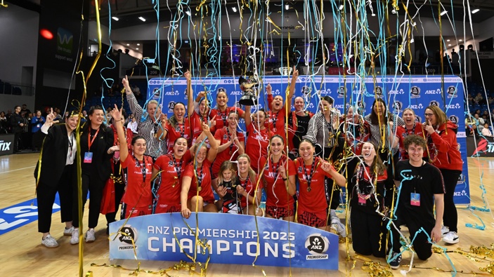 The Tactix celebrate after upsetting the Mystics in the ANZ Premiership grand final, two weeks after losing to the same side by 14 points. Photo / Photosport