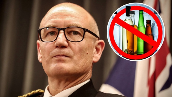 Rear Admiral Garin Golding has ordered Navy sailors to rein in their drinking.
