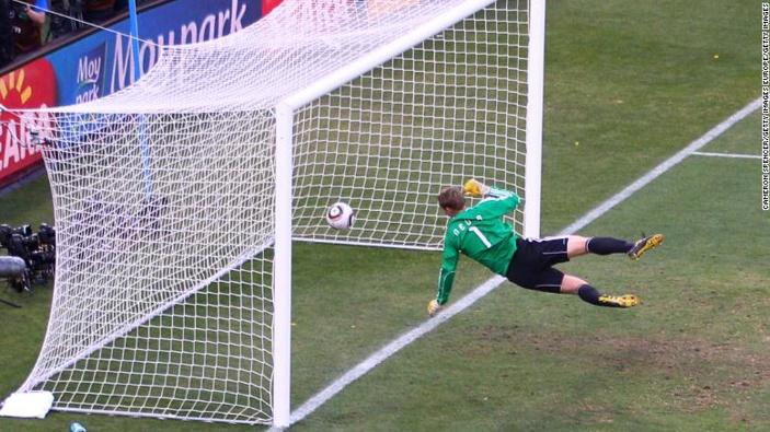 Manuel Neuer watches the ball bounce over the line from a shot that hit the crossbar from Frank Lampard in 2010. (Photo / CNN)