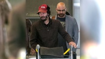 Keanu Reeves gives a masterclass in airport kindness