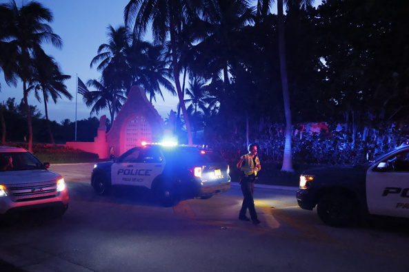 Police direct traffic outside an entrance to former President Donald Trump's Mar-a-Lago estate, Monday, Aug. 8, 2022, in Palm Beach, Fla. Photo / AP