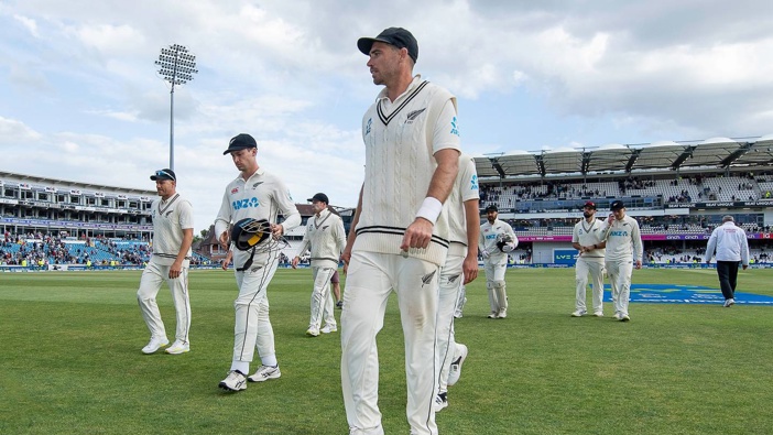 New Zealand leave the field after day four. (Photo / Photosport)