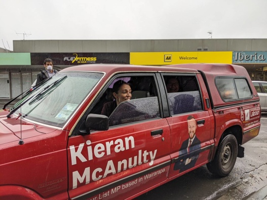 Prime Minister Jacinda Ardern taking a ride in Wairaparapa MP Kieran McAnulty's ute during the 2020 election. (Photo / NZ Herald)
