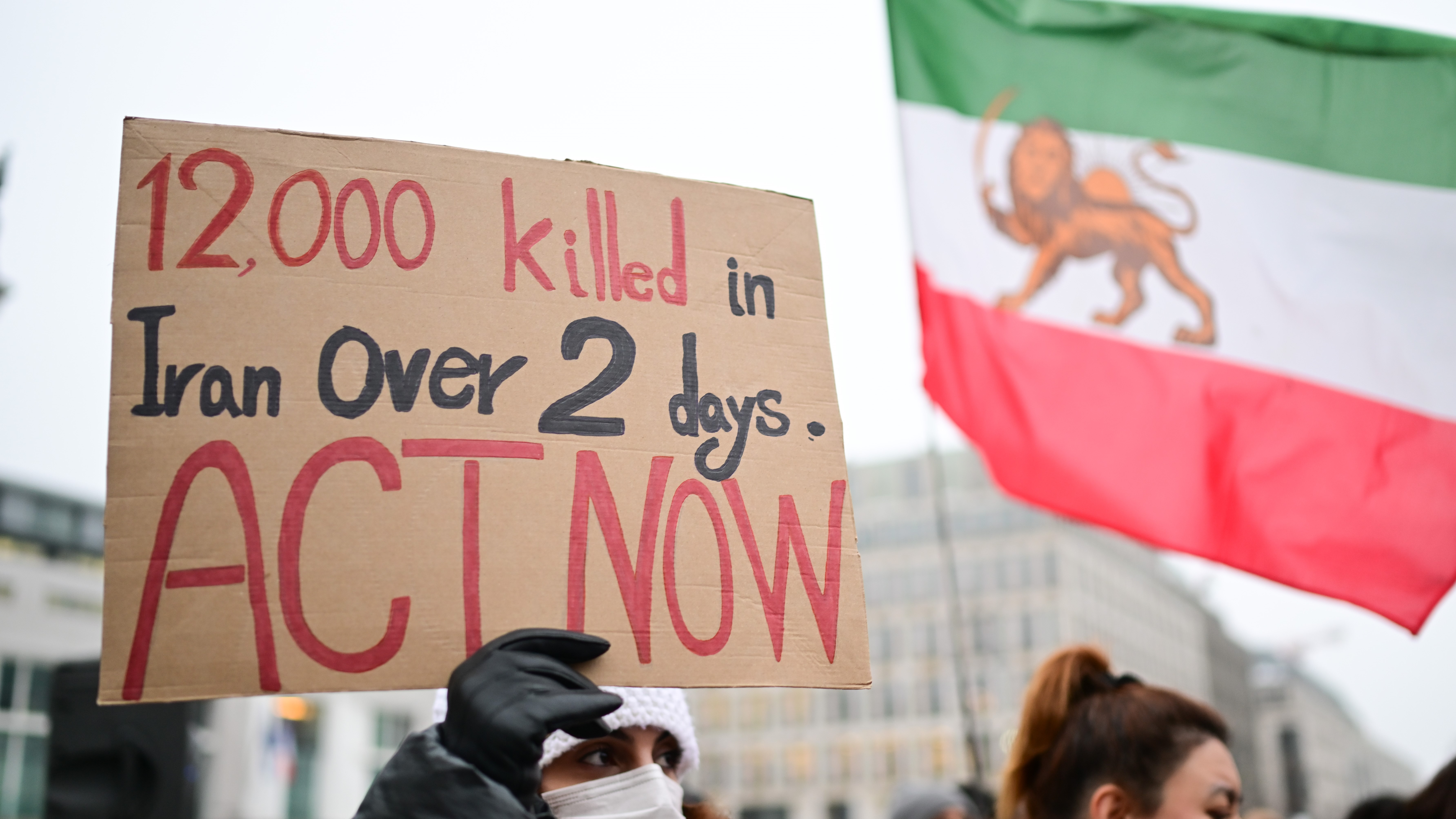 US considers military intervention as thousands killed in Iran