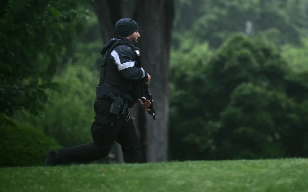 Sounds of gunfire heard near White House