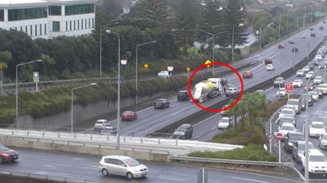 Two lanes are blocked on Auckland's Southern Motorway after a crash this afternoon. Photo / Twitter