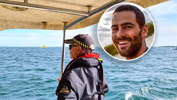 Redland Bay Coastguard searching for missing New Zealander Jordan Kelly who went missing near Stradbroke Island in heavy swells. (Photo / Supplied)