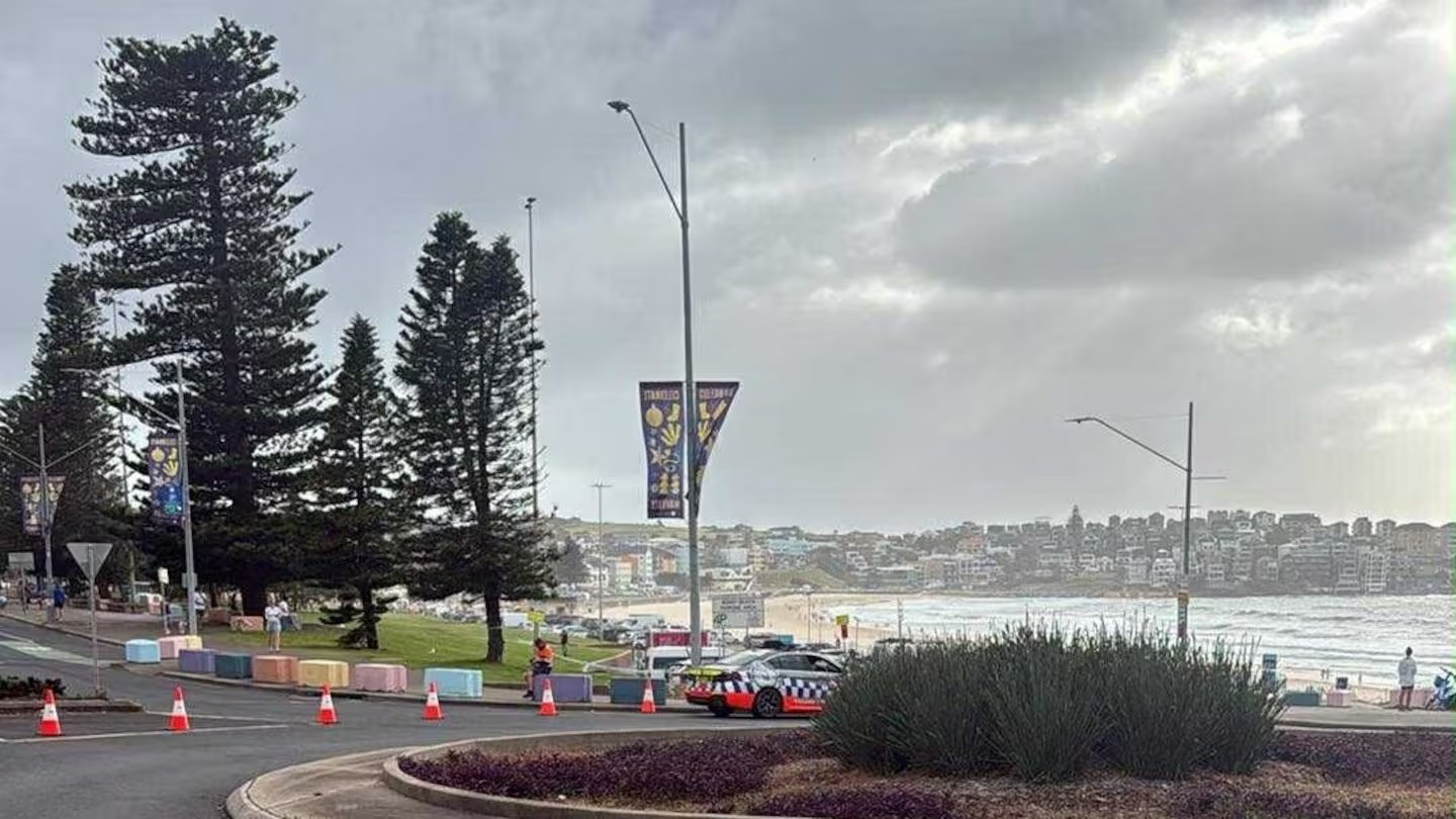 Lance Burdett: former police negotiator on how to safely navigate a mass sh