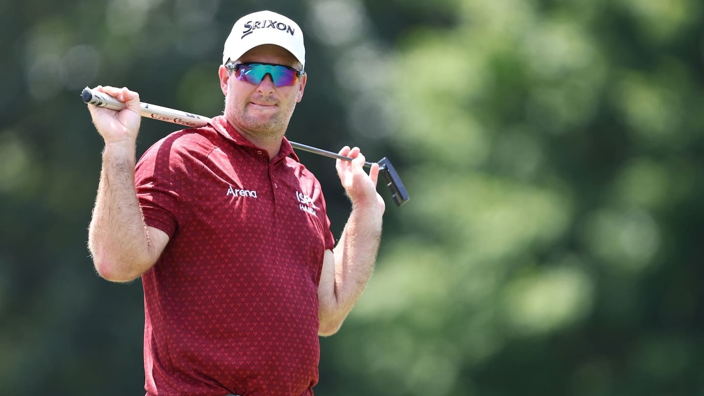 Ryan Fox putts has been dealing with a hip injury. Photo / Getty Images