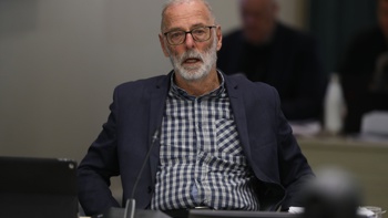 Mayor Wayne Brown irate at Auckland Council’s $7.4m recruiting spend during hiring freeze