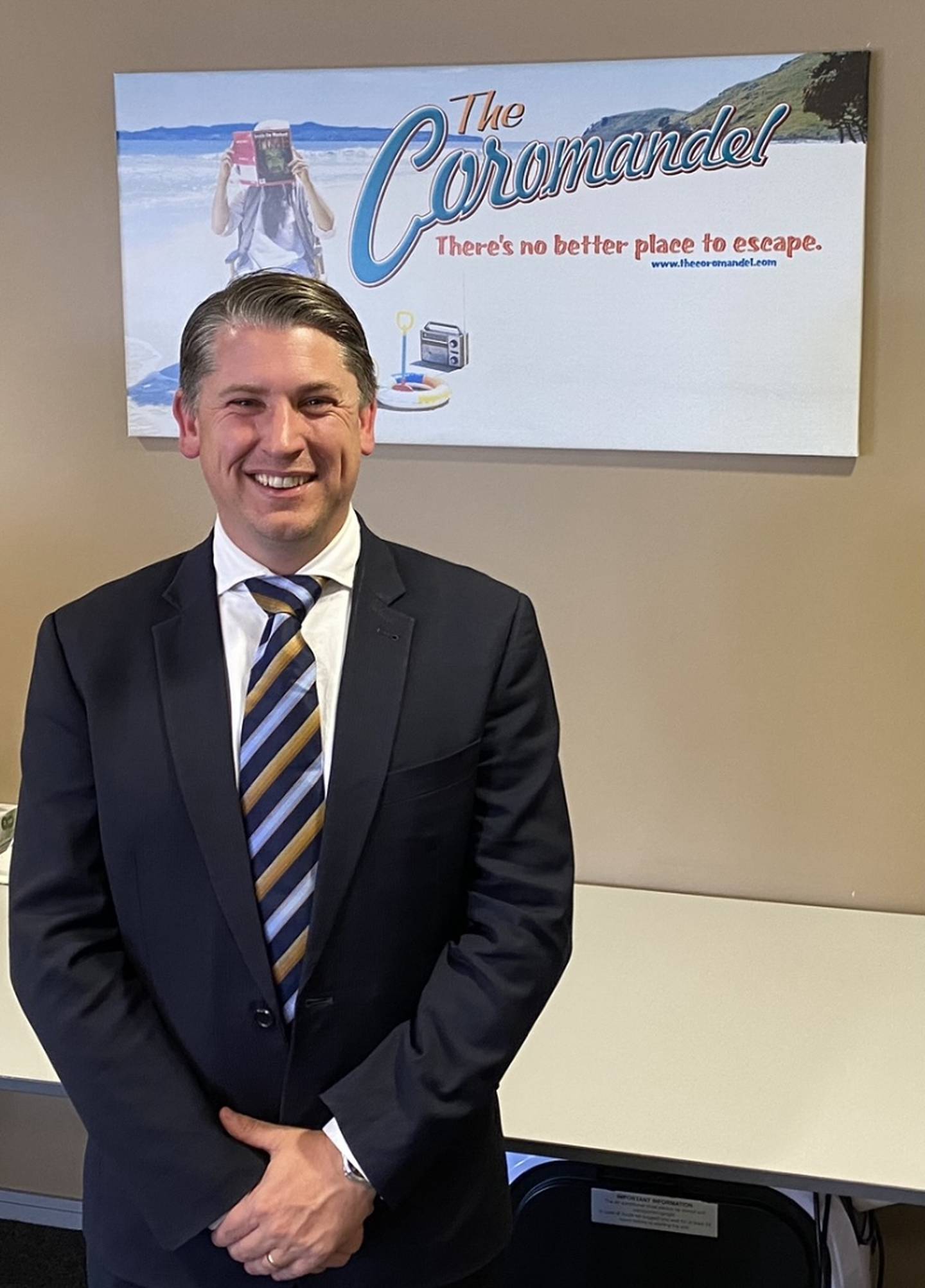 Transport Minister Michael Wood met with the TCDC and many local business and tourism operators in Thames last week. Photo Jim Birchall