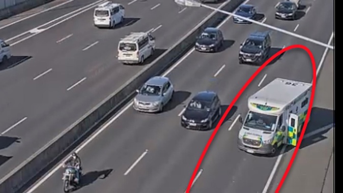 A crash has blocked part of the Southern Motorway between Market Rd and Gillies Ave. Photo / Waka Kotahi