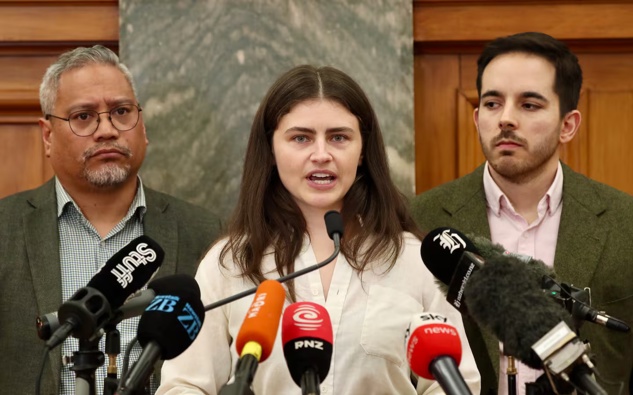 Greens co-leader Chlöe Swarbrick, joined by colleagues Ricardo Menéndez March and Teanau Tuiono, reveals rogue MP Darleen Tana has been told to resign. Photo / Mark Mitchell