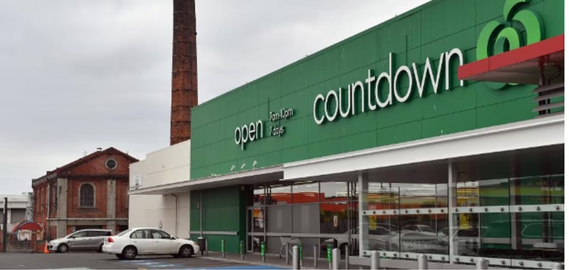 Countdown Dunedin South, 323 Andersons Bay Rd. Photo / Otago Daily Times