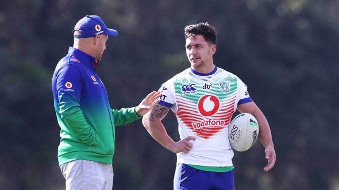 Coach Nathan Brown talks with Kodi Nikorima during a New Zealand Warriors training session. (Photo / Photosport)