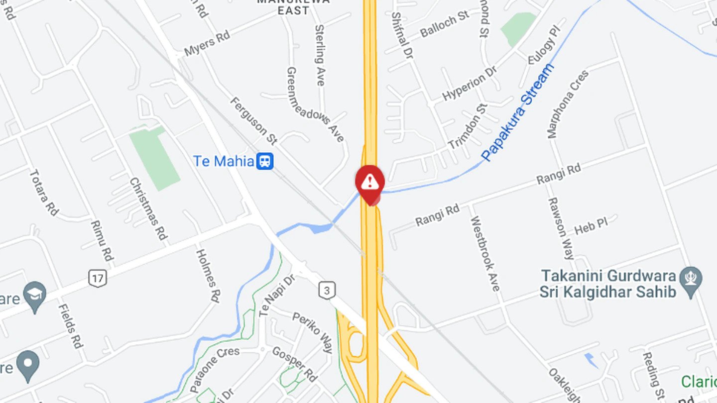 Motorists have been told to expect delays after a gravel spill blocked motorway lanes in Auckland. Photo / Supplied