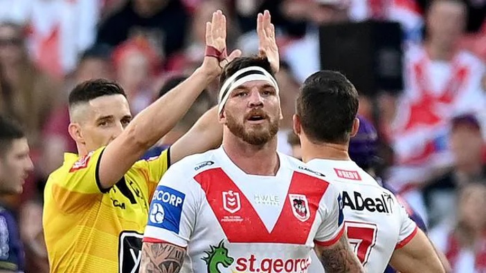 There were three send-offs and 14 sin bins in three days this weekend. (Photo / Getty)